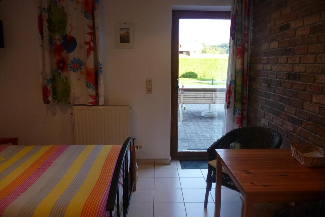 Bed and Breakfast Au Rond Chene Biron Exterior foto