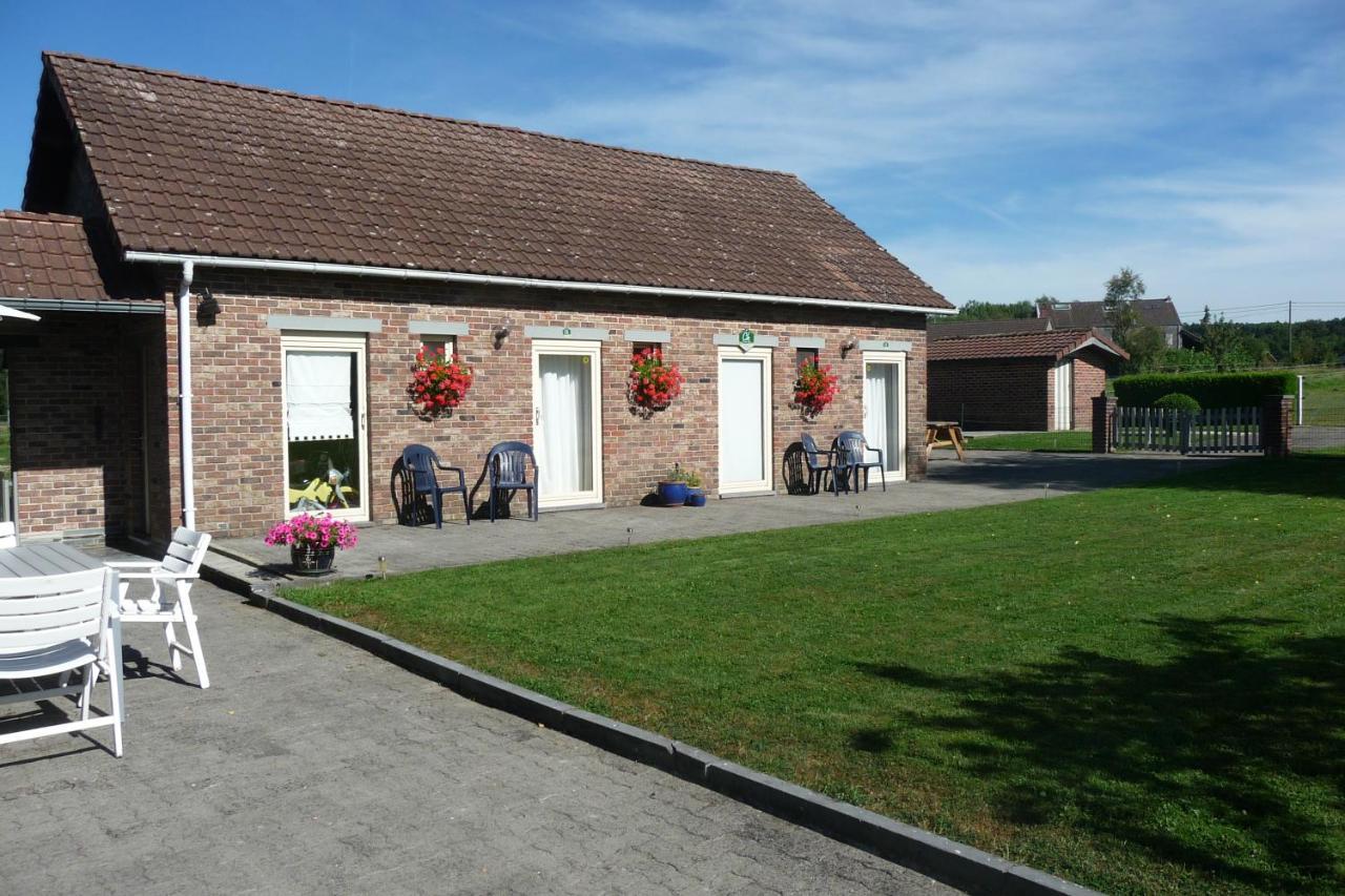 Bed and Breakfast Au Rond Chene Biron Exterior foto