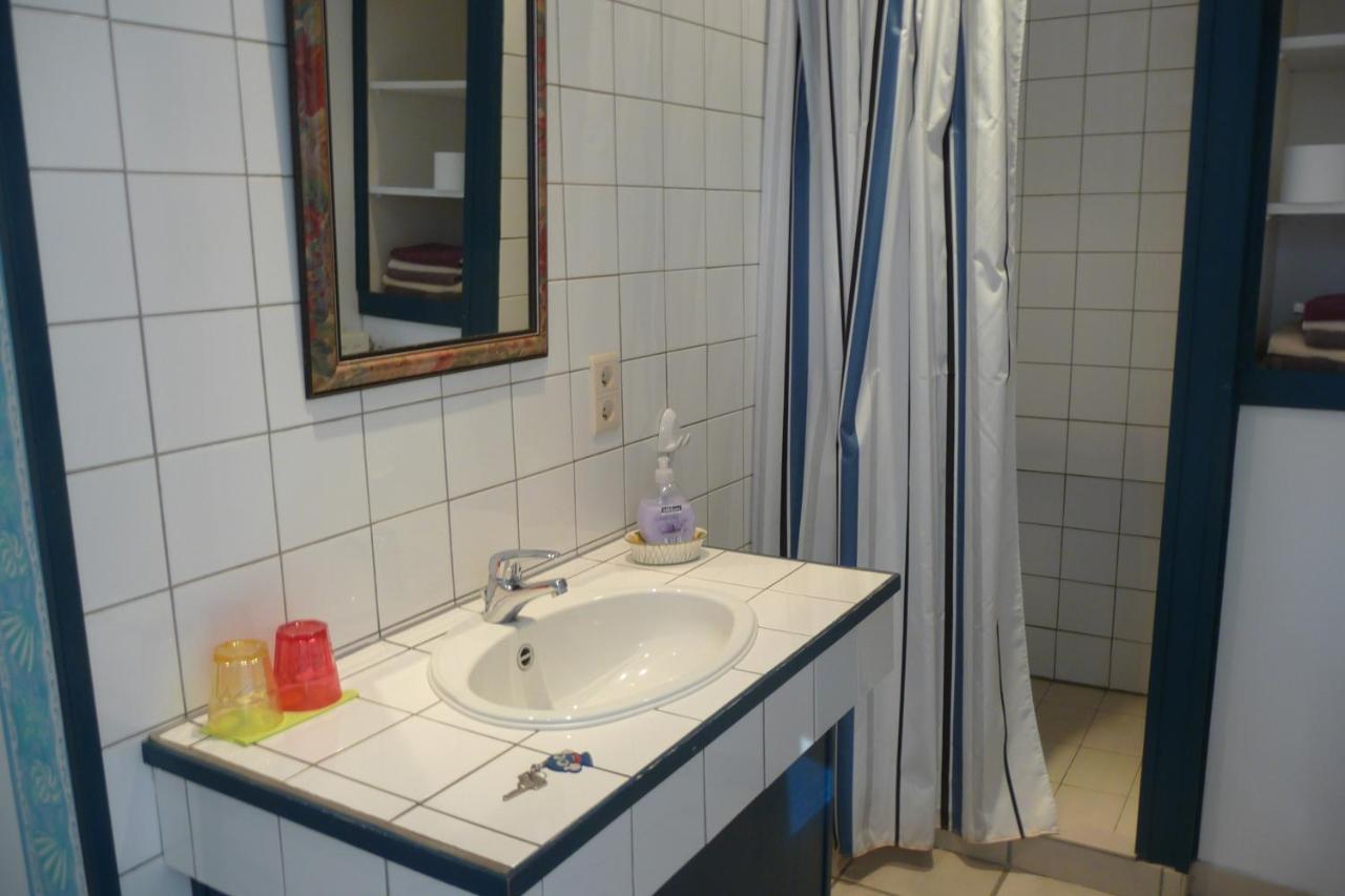 Bed and Breakfast Au Rond Chene Biron Exterior foto